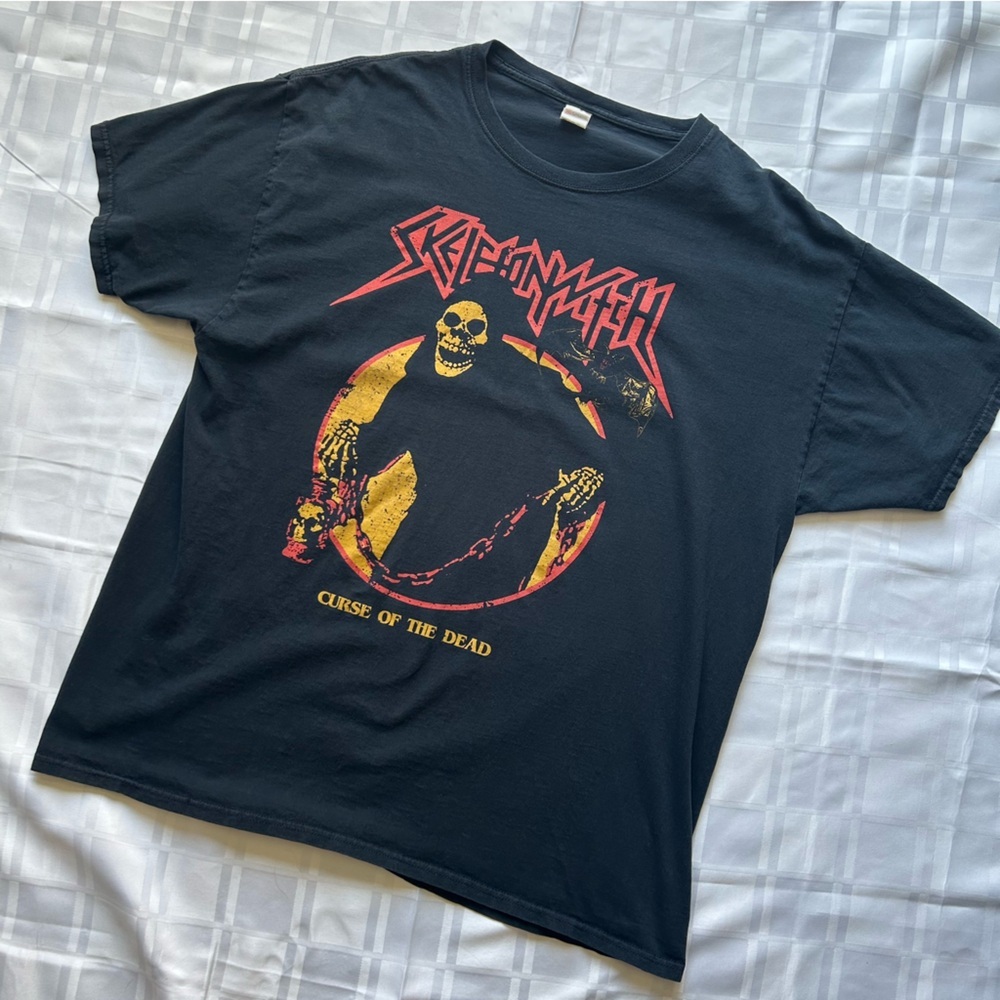 Fruit of the Loom Skeletonwitch Curse of the Dead Black Graphic Band T-Shirt